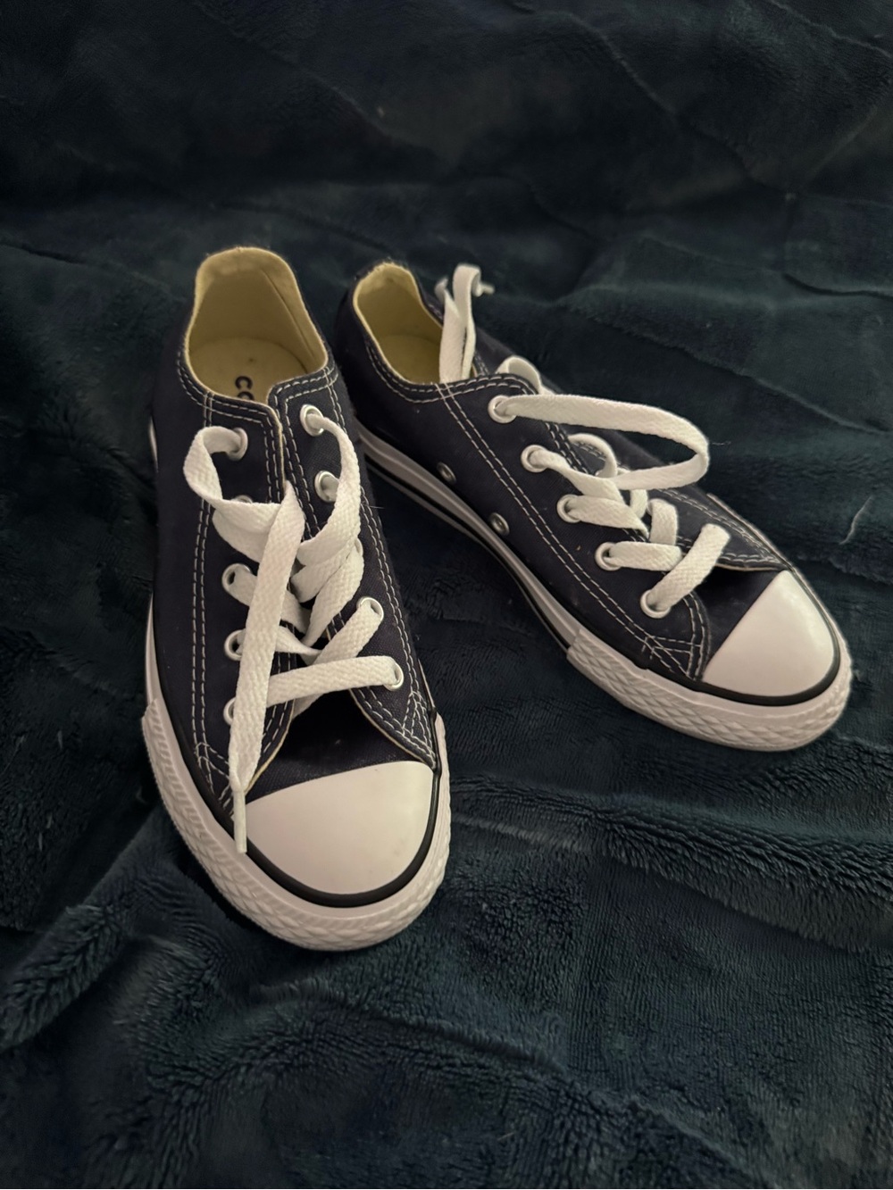 Classic Kids Low-Top Canvas converse Sneakers in Blue